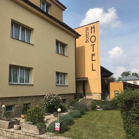 Hotel Bohemia Йичин Экстерьер фото