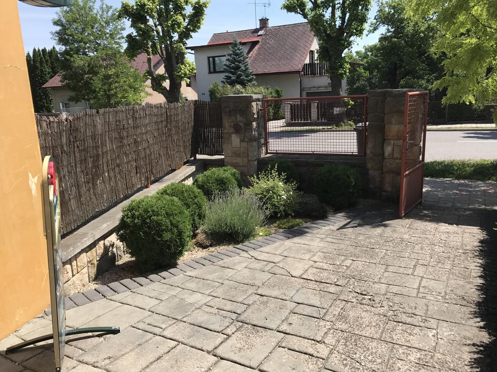 Hotel Bohemia Йичин Экстерьер фото
