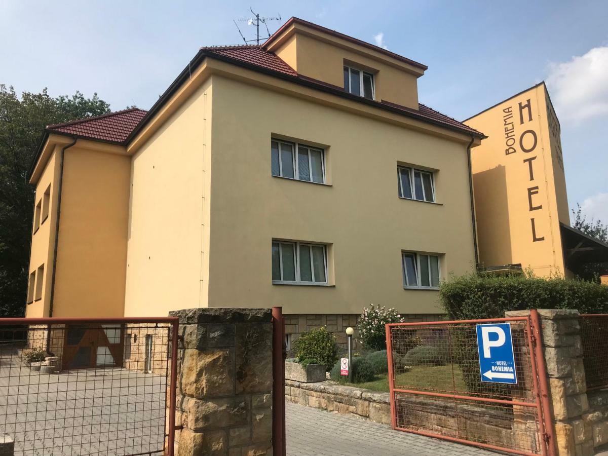 Hotel Bohemia Йичин Экстерьер фото